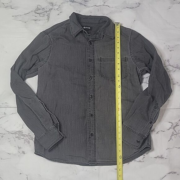 Madewell Gray-Washed Button Down Shirt - Picture 6 of 7